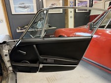 Un set di tasche / contenitori