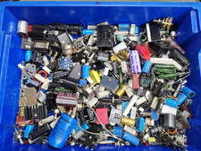 3 Kg Di Componenti Elettronici Da Vari Test Gear HP, WG, Anritsu, Racal