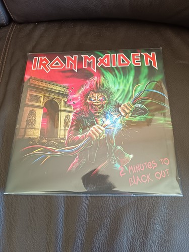 Iron maiden minutes black - maiden, 2