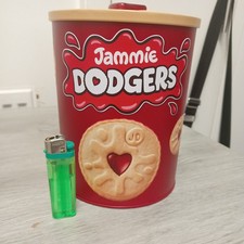 JAMMIE DODGER Tin Biscuit