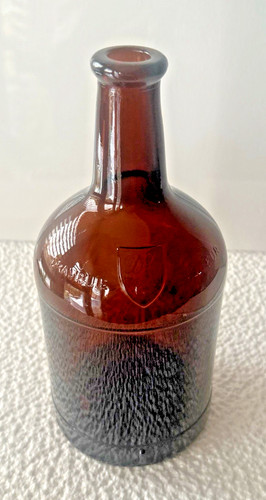 Vintage drambuie liquor bottle - vintage,
