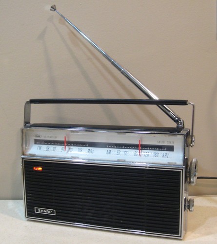 Radio transistor sharp - am/fm,