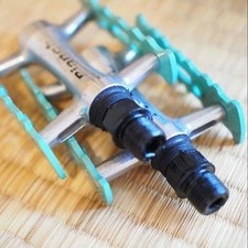 Bianchi Celeste Flat Pedals