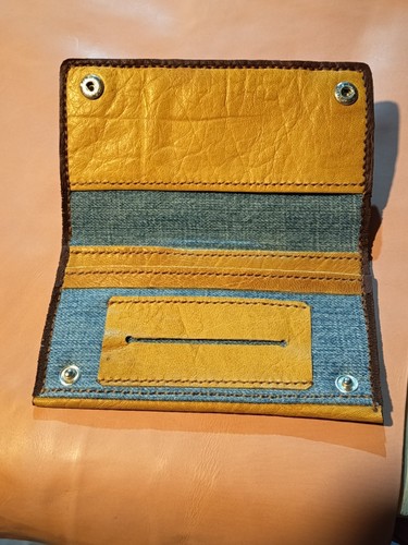 Porta tabacco pelle - in,