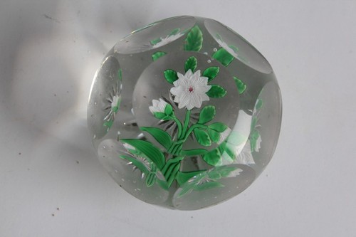 Baccarat boule presse papier - baccarat,
