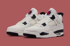 Nike Air Jordan 4 Retro OG