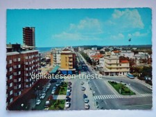 JESOLO LIDO Piazza Milano auto