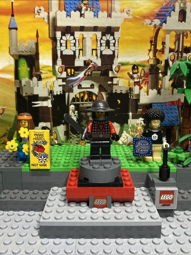 Lego castle mini figure - lego,