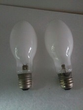 DUE LAMPADE ATTACCO E40 -