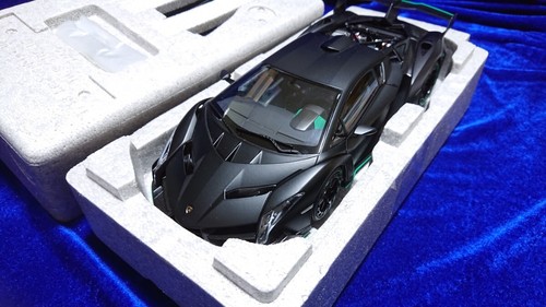 Lamborghini veneno lp750 - 18,