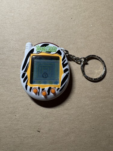 2004 bandai tamagotchi - 2004,