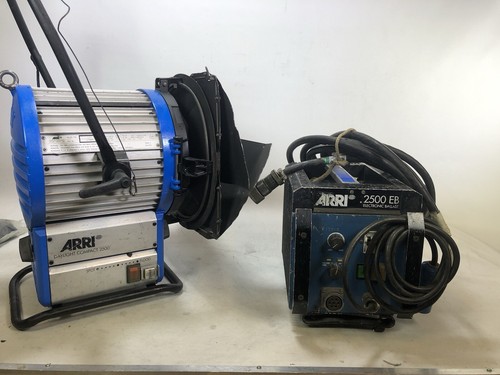 Arri luce compatta hmi - compatta,