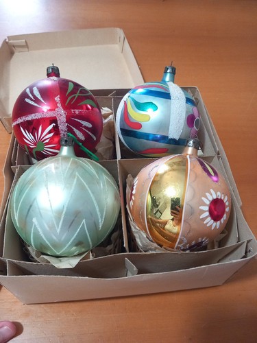 Palline natale vetro - di, in