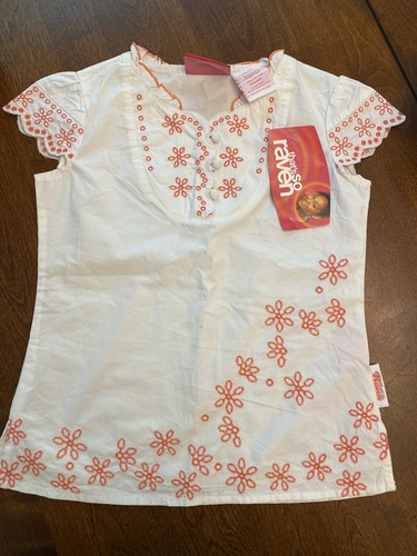Camicia nuova con etichette