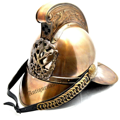 Antico elmetto pompiere