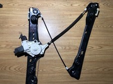 ALZA VETRO CRISTALLO ANTERIORE DESTRO BMW E91  7050266 S   7140588 E   6 927 028