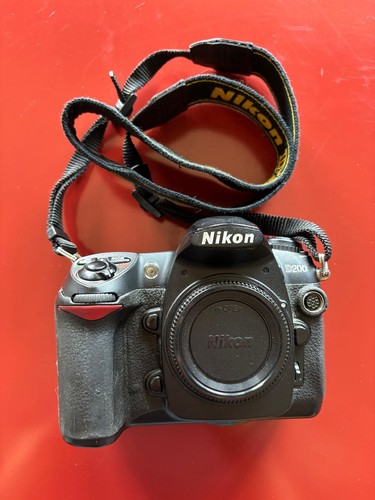 Nikon d200 - nikon,