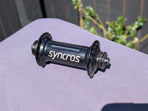Syncros front hub 32h 100mm - front,