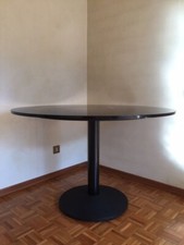 TAVOLO ROTONDO NERO, altezza 75 diametro120, in ottimo stato