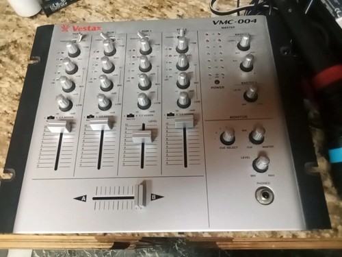Vestax mixer vmc - dj, con