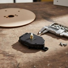 Meccanismo per orologio - per, a