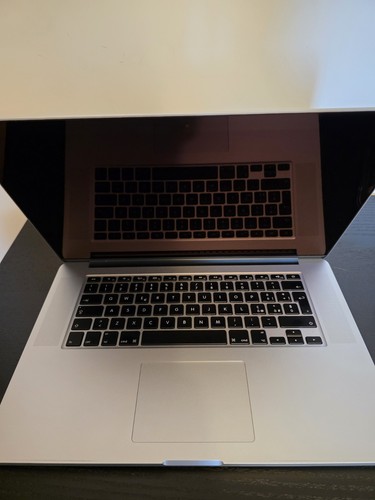 Apple macbook pro 256gb - pro, (256gb