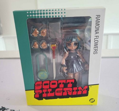 Ish ramona flowers figura - ish,