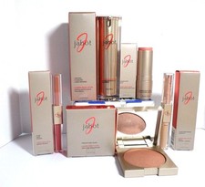 Jabot Set 4 Pezzi Fondotinta