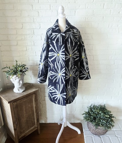 Nwt desigual daisy graphic - nwt,