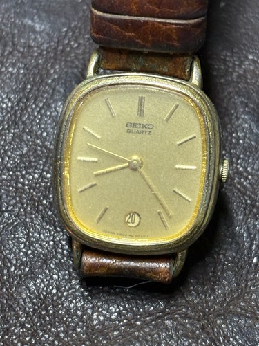 Seiko quartz day date - quartz,
