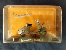 VESPA 98 1946 modellino collection DIE CAST SCALA 1:18 produttore Maisto