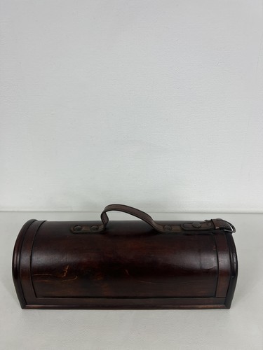 Antique wooden barrel - barrel, wine