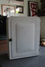 Armadietto Medicale Pronto Soccorso Medico Epoca anni '50 '60 Latta Metallo 