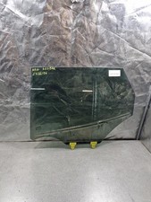 Vetro posteriore sinistro