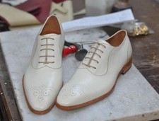 Scarpe eleganti bianche uomo