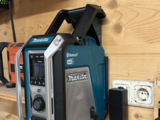 Makita DMR115 DAB Radio