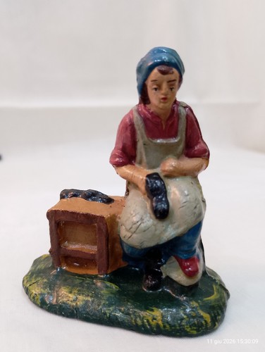 Personaggio antico gesso