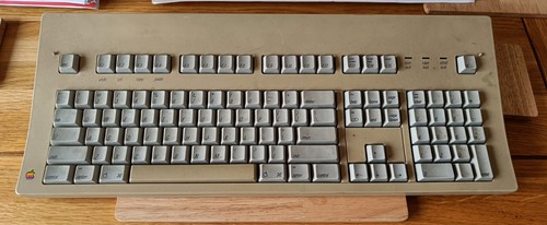 Rara tastiera estesa - , apple