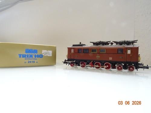 Trix 2419 00 locomotiva - 52,