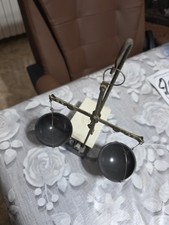 Bilancia a due piatti vintage