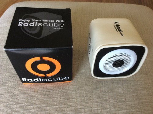 Radio cubo tavolo - a, da