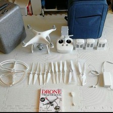 Drone Dji Phantom 4 con 2