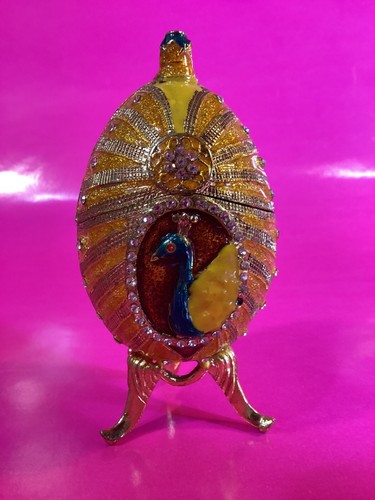 Feng yellow faberge - yu, egg
