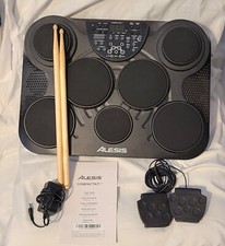 Alesis Compact 7 Drum Pad digitale con 2 interruttori a pedale e 1 paio di bacchette