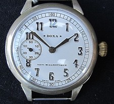 OROLOGIO A CARICA DOXA FUNZIONANTE DIAMETRO 50 MM, ANSA 22 MM.