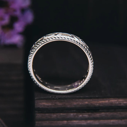 Anello vintage con pergamena
