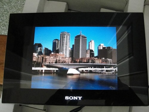 Sony frame dpf - dpf-d70, 7"
