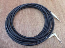 Van Damme / chitarra ampenolo