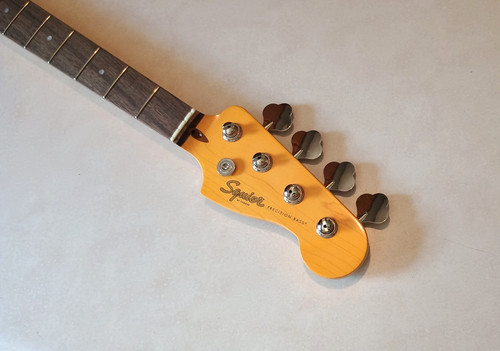Open box fender squier - box,
