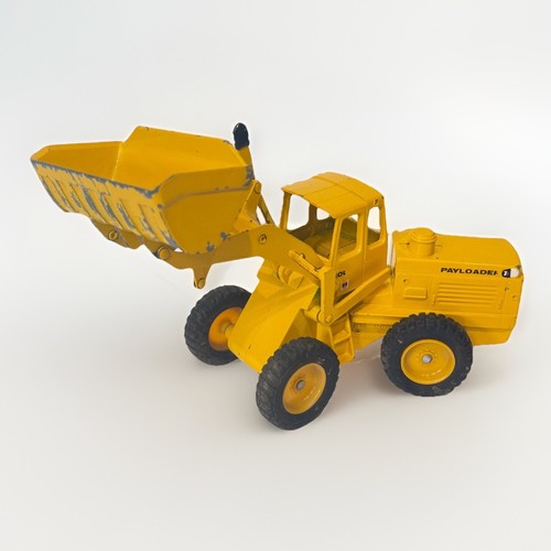 Ertl international harvester - ertl,